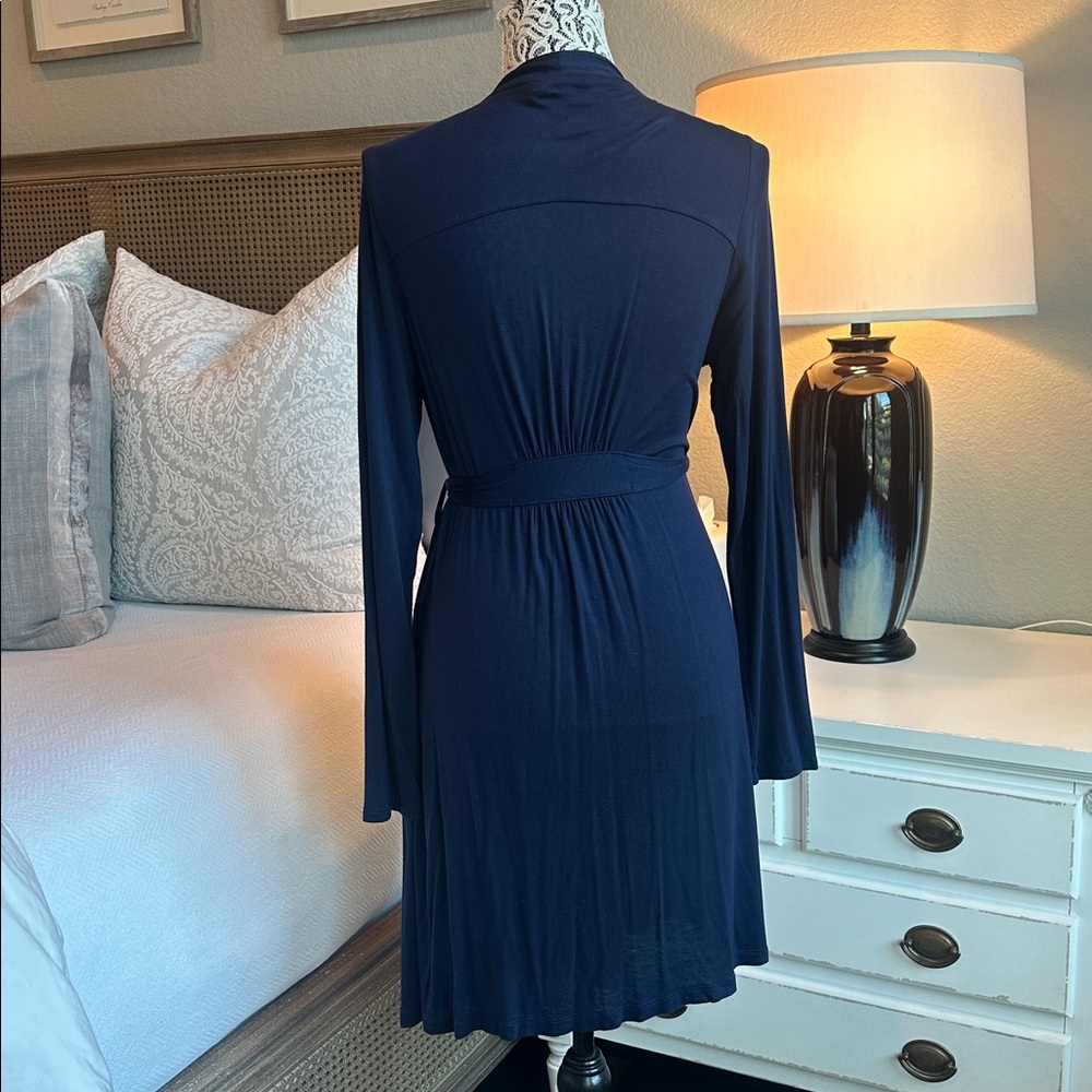 A Pea In The Pod Belted Maternity Robe In Navy - Picture 5 of 9